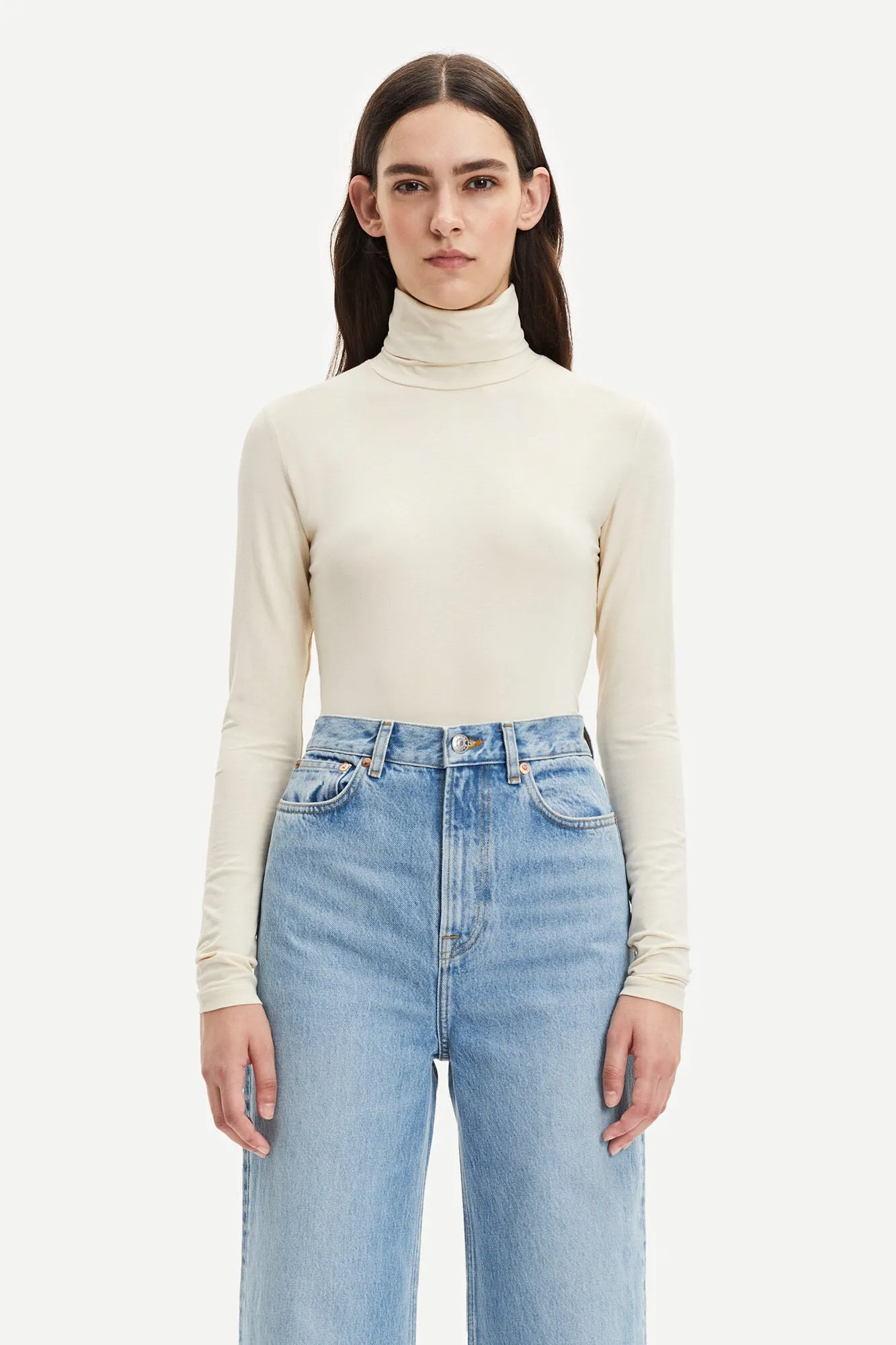 Ester t-n Warm White