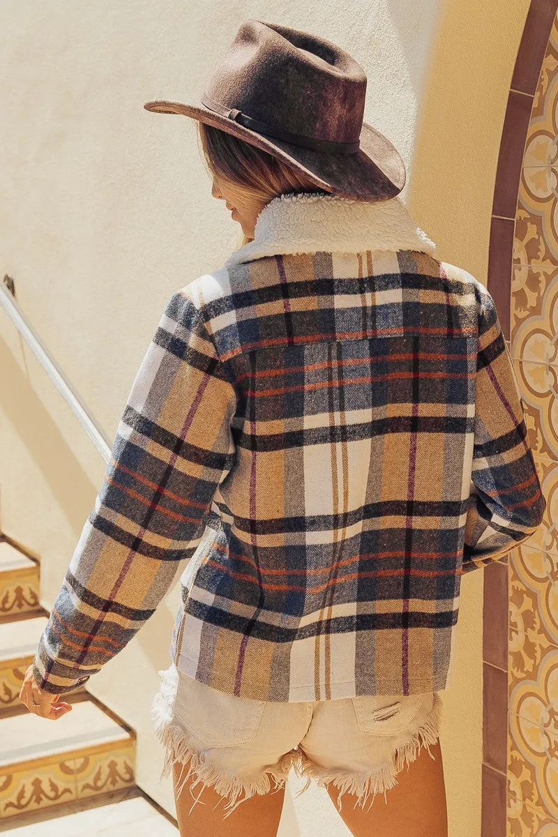 IP5753G-01 | VINTAGE PLAID SHERPA COLLARED JACKET WITH POCKET