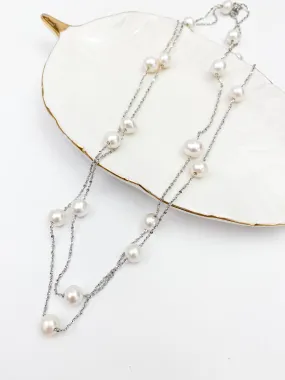 Layering Pearls Necklace