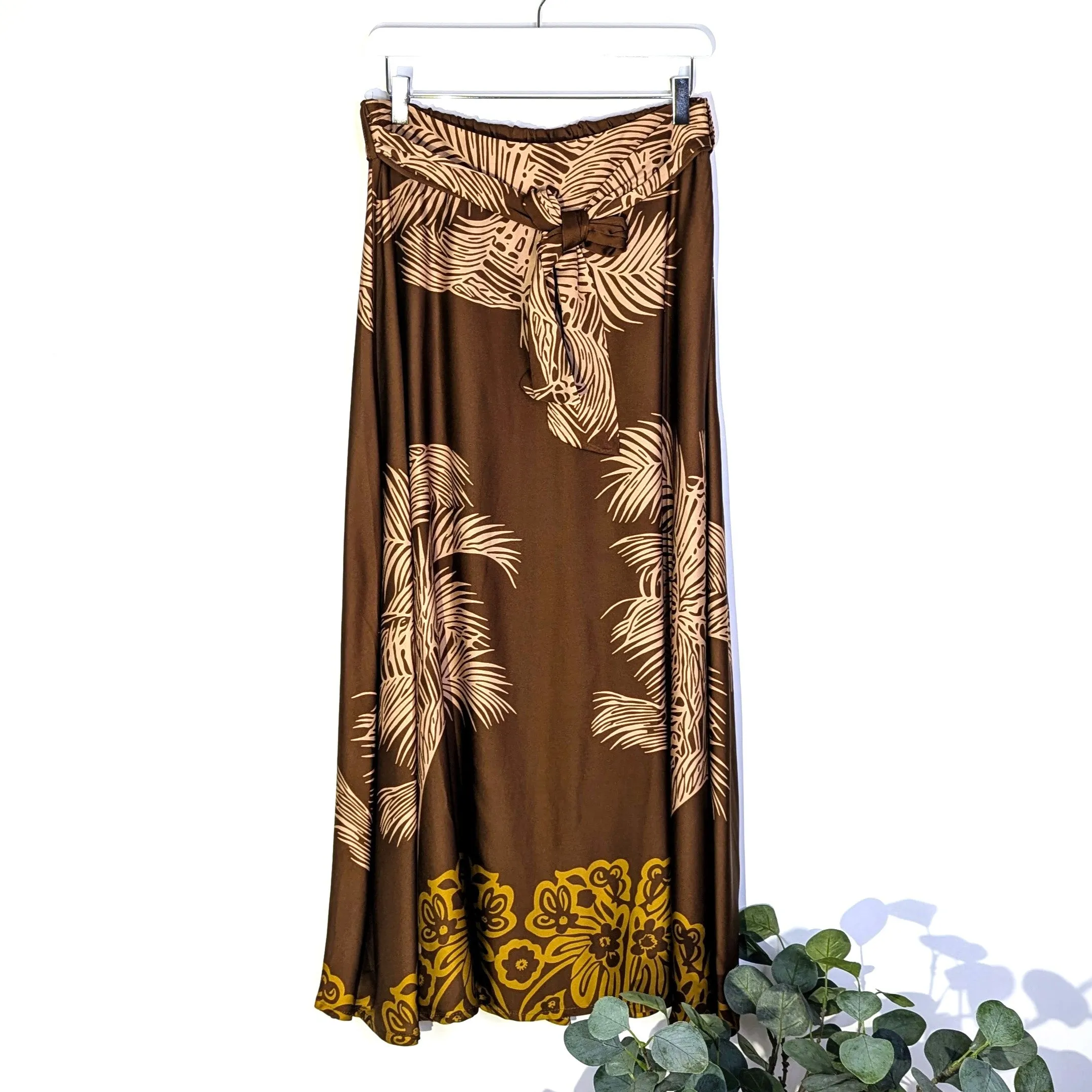 Palm print viscose rayon mix satin feel skirt with flower boarder with half elasticated waist and tie front (M-L)