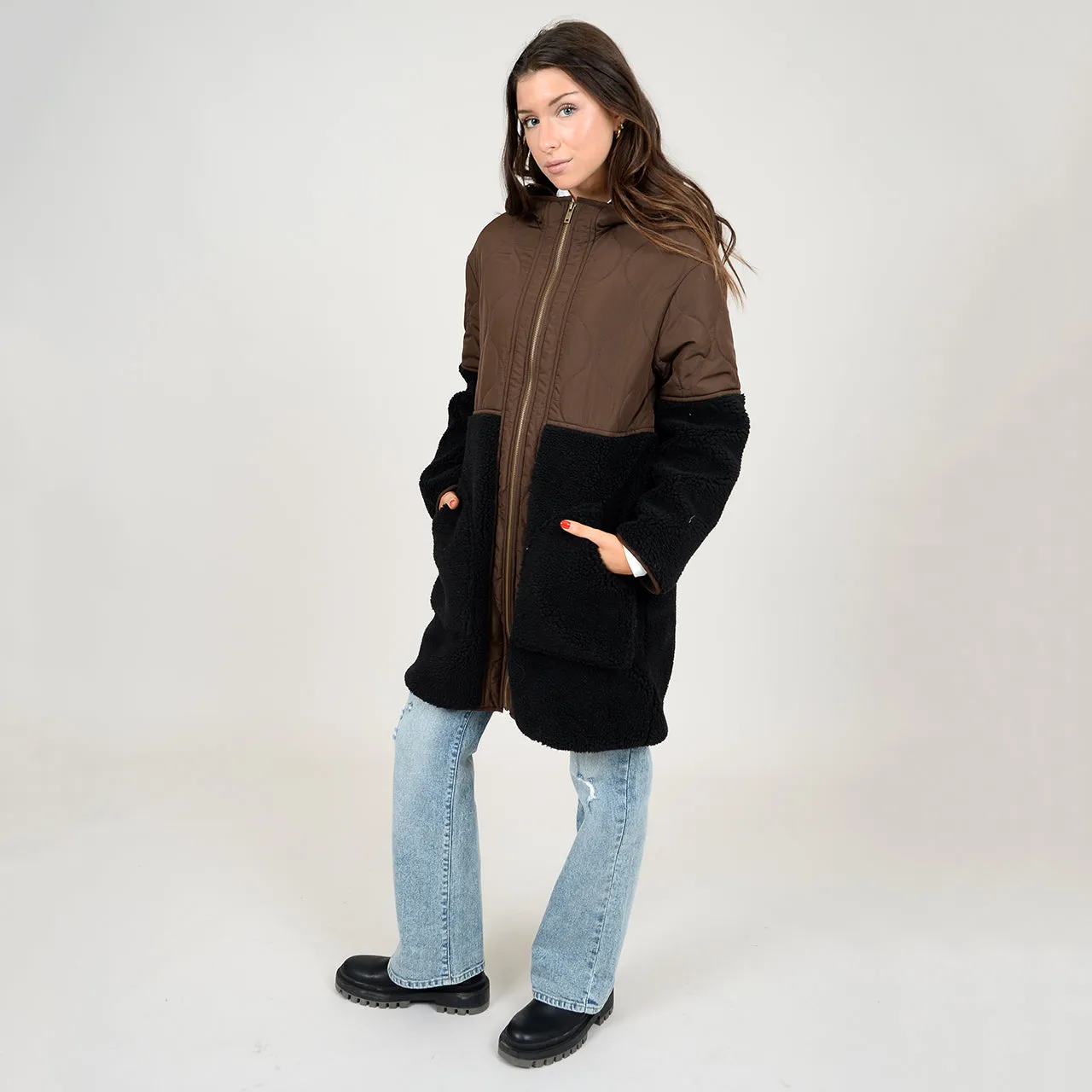 RD STYLE WOMEN'S JULIE LADIES  MID LENGHT DIAMOND QUILTED COAT WITH SHERPA DETAIL