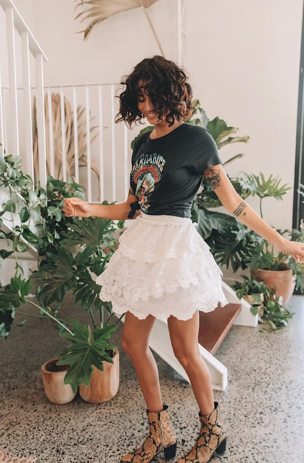 Spell and The Gypsy Collective |Dawn Lace Mini Skirt, Cream, Sz M, Elastic Waist